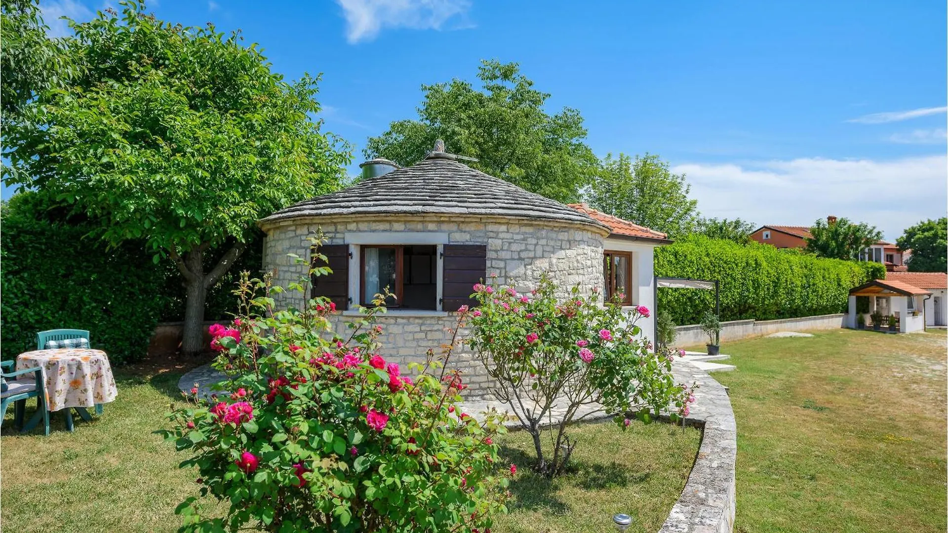 Lovely Home In Zminj With Kitchen